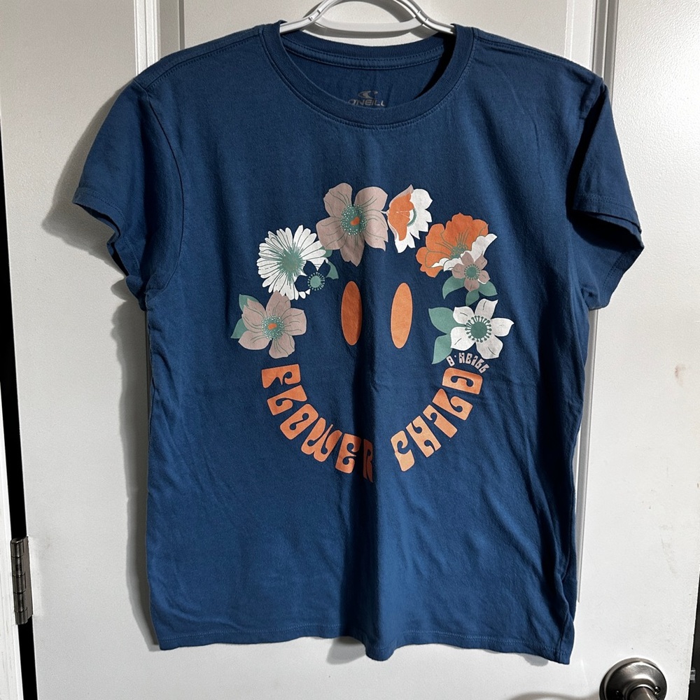 O’Neill “Flower Child” Graphic Tee – Size L (100% Cotton)